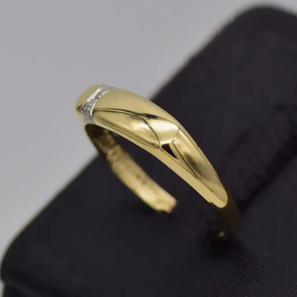 9ct Yellow Gold Men's Ring - View 3