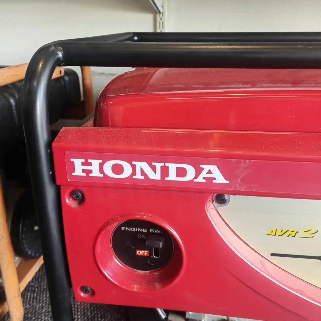 Honda El6500cx 4-Stroke - View 4