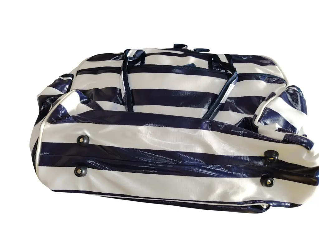 Totes Diaper Bag 26L Milagro - View 2