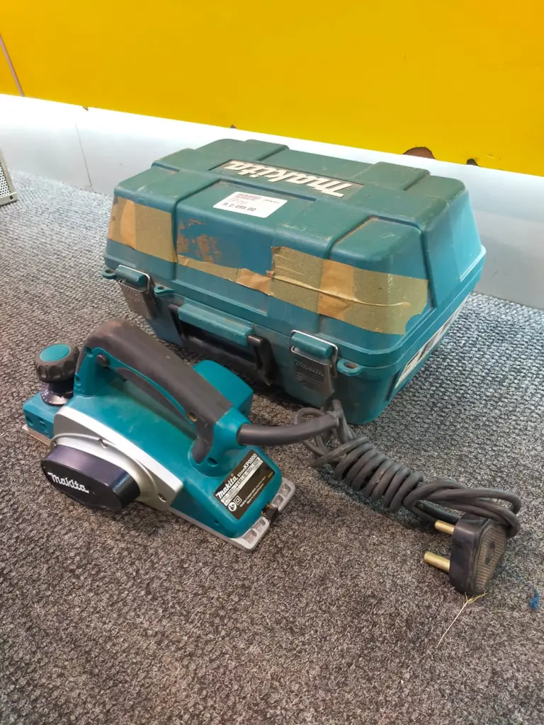 Makita Planer Kp0800k 620W 2.5Mm - View 4