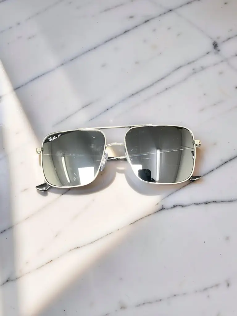 Rayban Unisex Ari Sunglasses - View 2