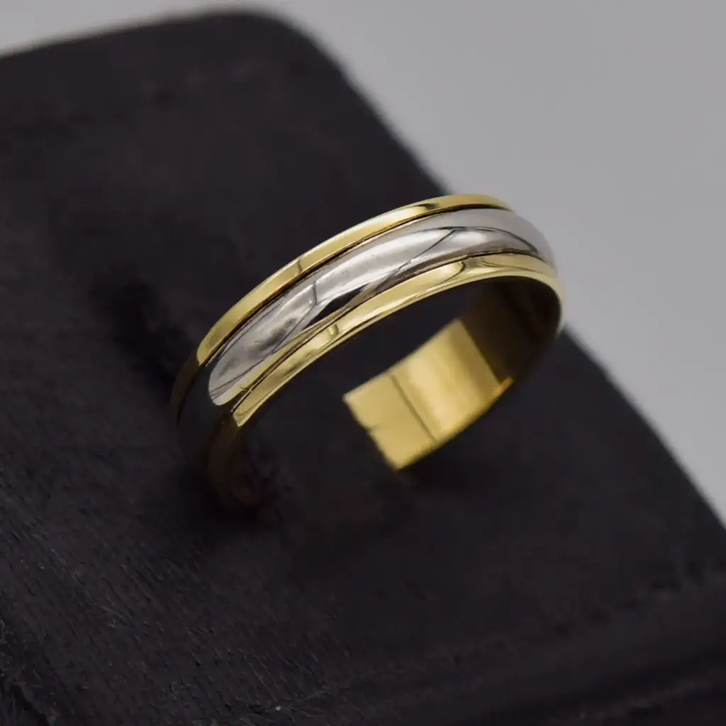 9ct Two Tone Gold Wedding Band Patterned - View 2