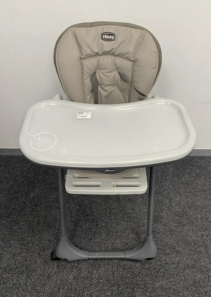 Chicco Polly Foldable High Chair - View 2