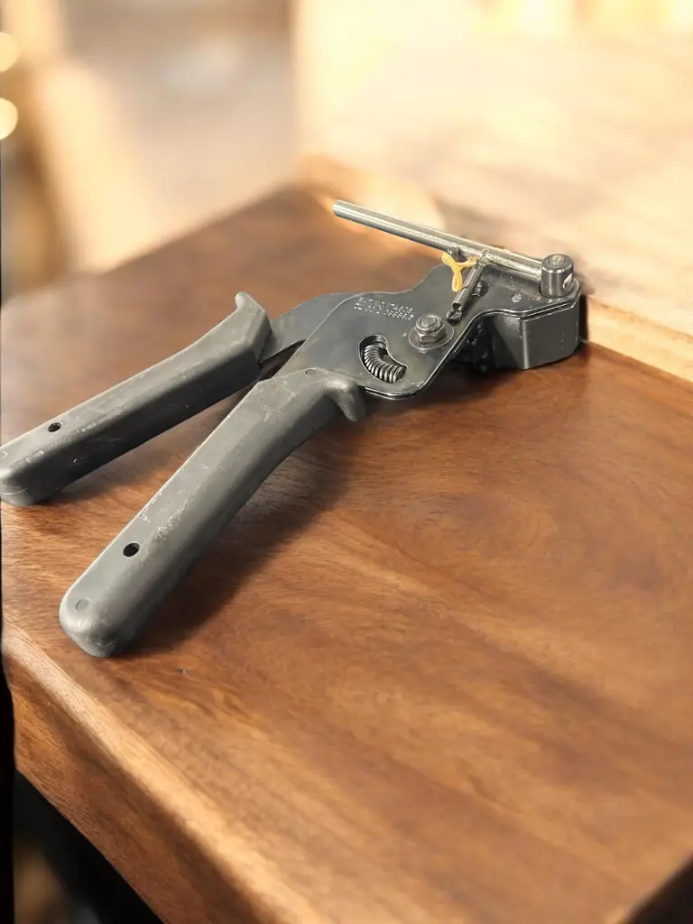 Ball Lok Cable Tie Tensioning Tool - View 3