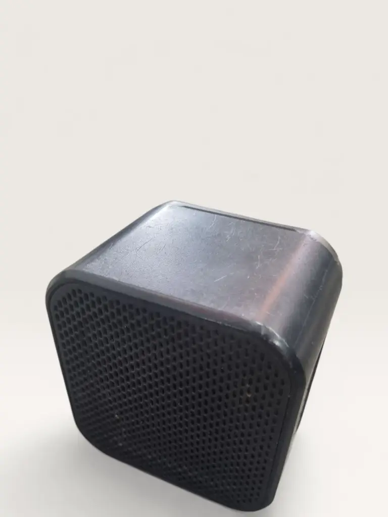 Skullcandy Barricade Mini (S7pbw) Bluetooth Speaker