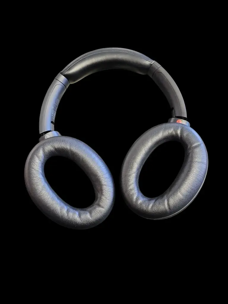 Sony Wh-1000Xm4 Bluetooth Headphones - View 2