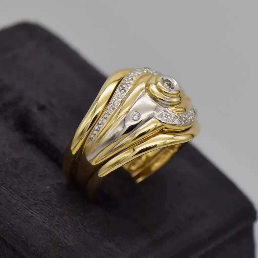9ct Yellow Gold Wedding Ring Trip Set - View 2