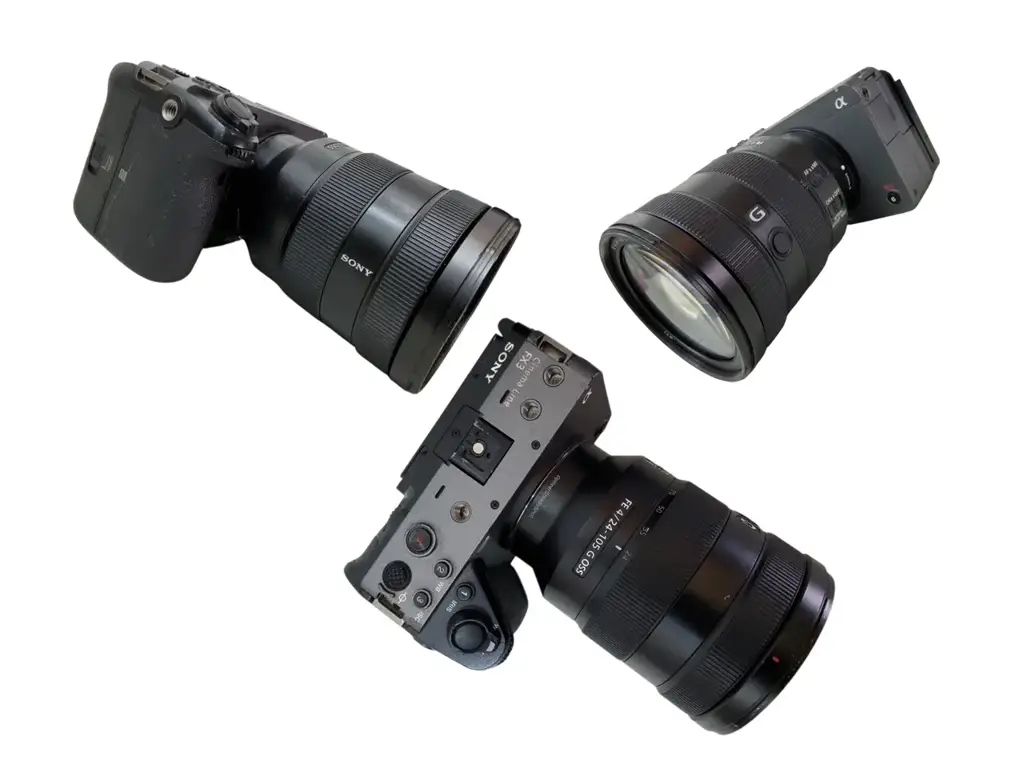 Sony Fx3 Cinema Line Full-Frame 4K Camera + Fe 24-105Mm F4 G Oss Lens + Case - View 4