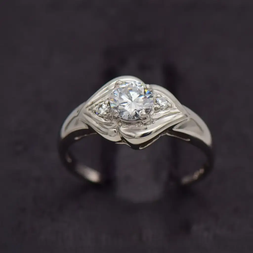 9ct White Gold Dress Ring