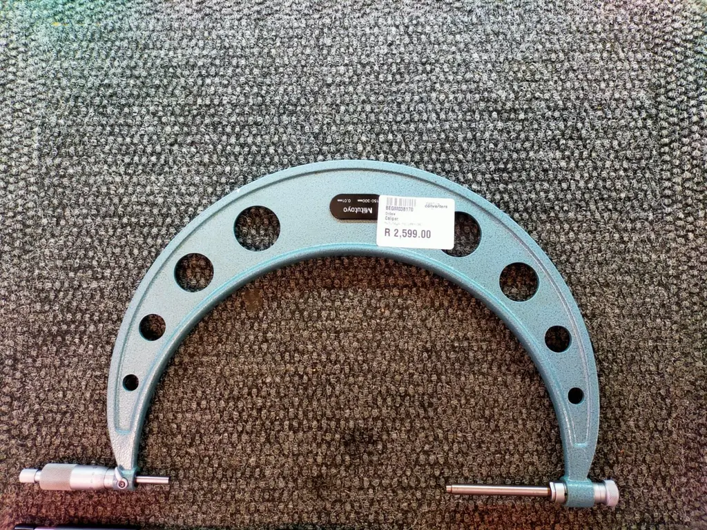 Mututoyo No.104-136 Caliper - View 6