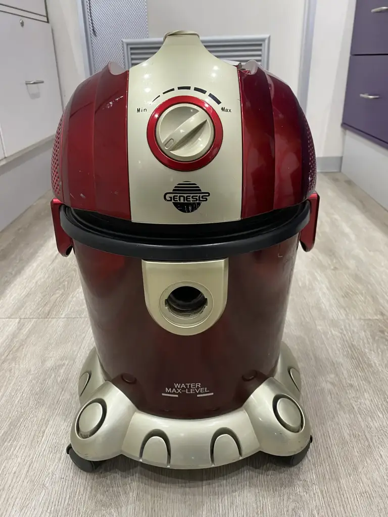 Genesis Hydrovac Plus 1600W - View 2