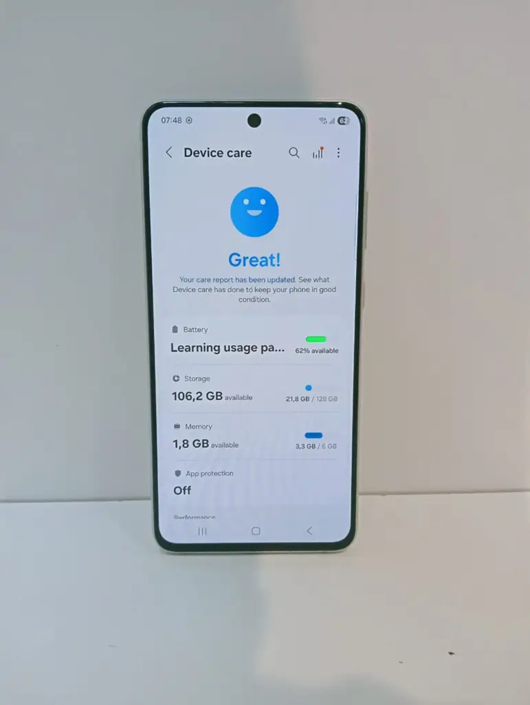 Samsung Galaxy S21 Fe 5G 128Gb Smartphone - View 3