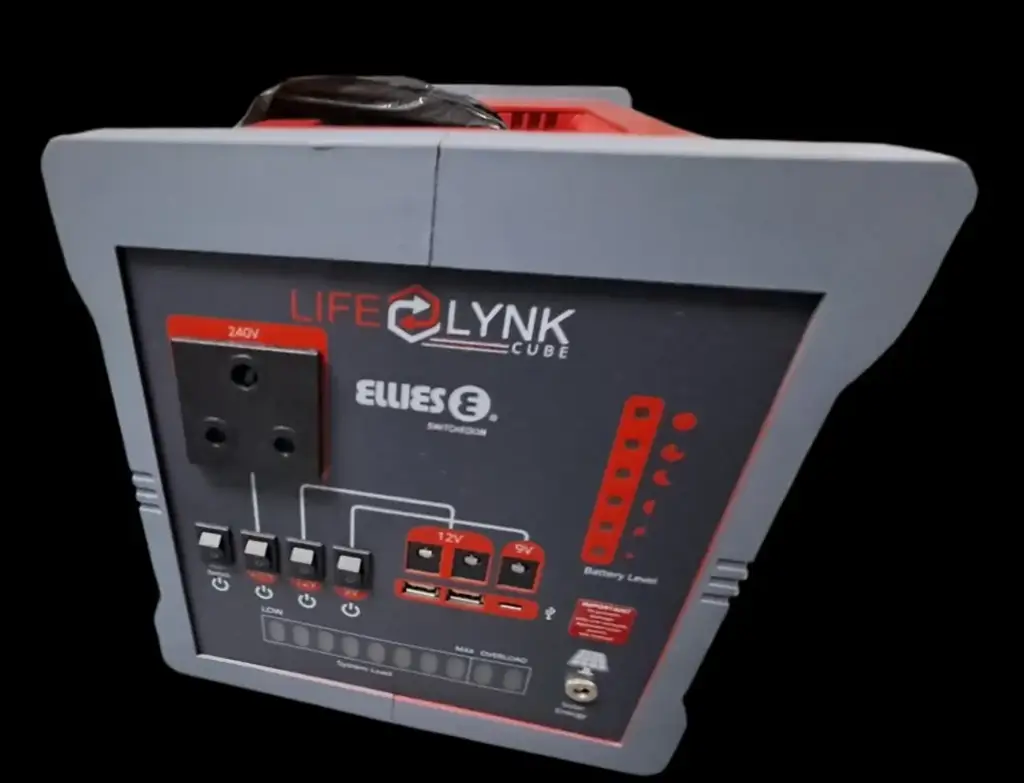 Ellies 200 W Cube Nova Power Inverter - View 2