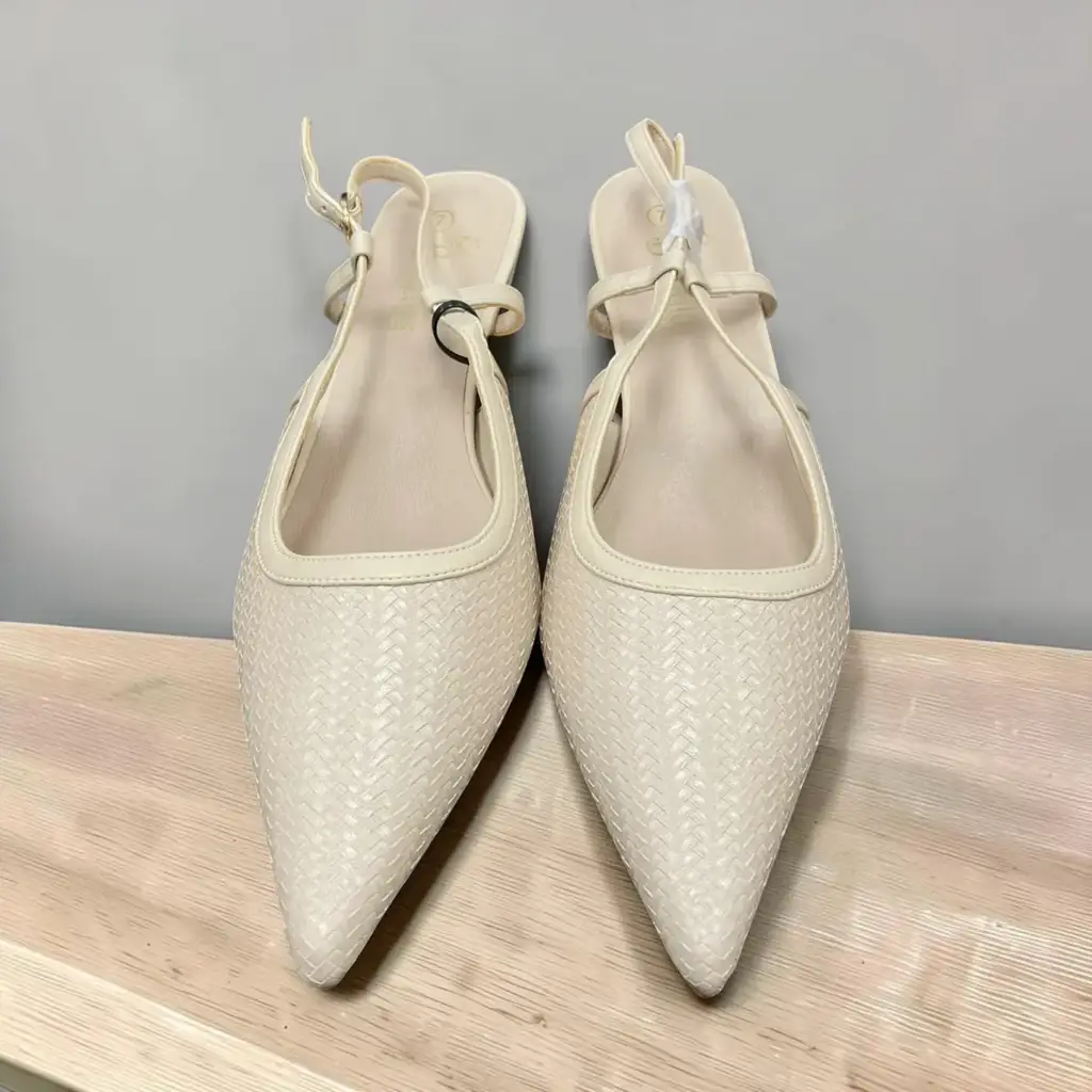Butterfly Feet Serene 1 Faux Leather Shoes Uk 7 - View 2
