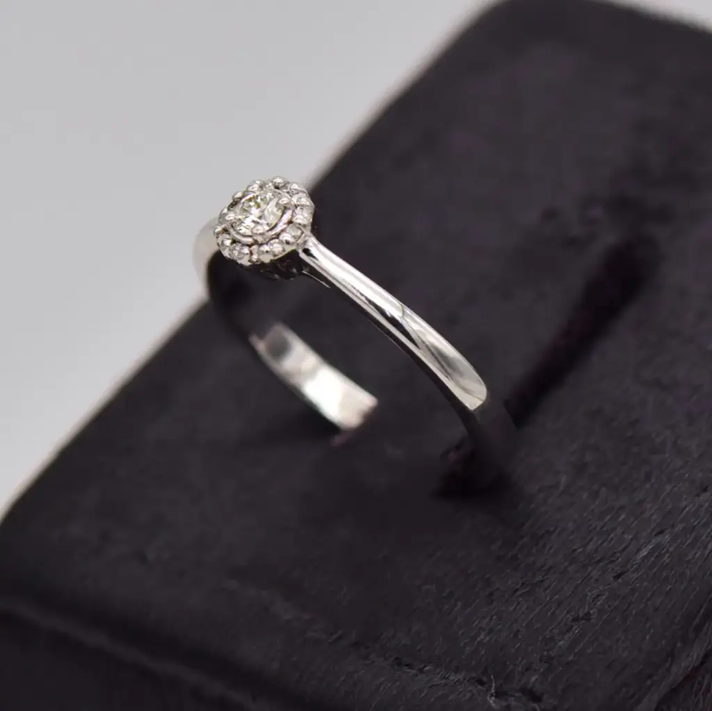 9ct Yellow Gold Engagement Ring - View 3
