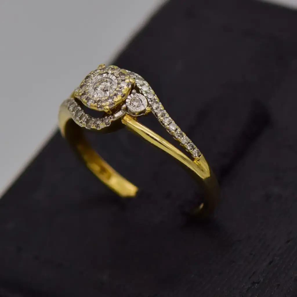 9Ct Yellow Gold Engagement Ring - View 3