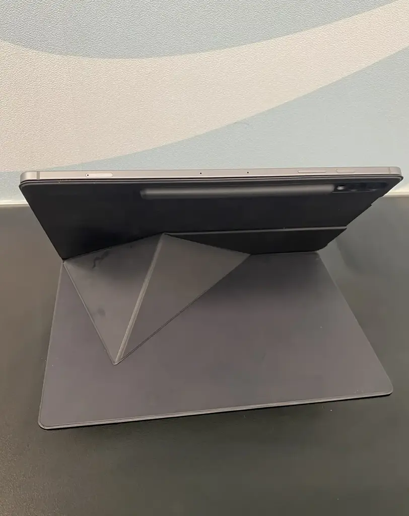 Samsung Galaxy Tab S9 Fe+ - View 3