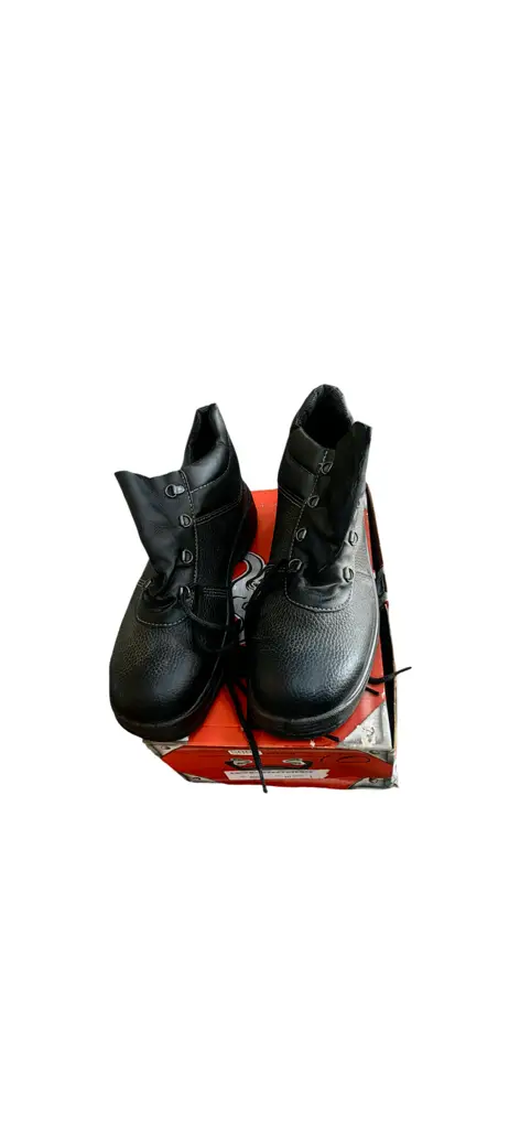 Inyati Safetyboots Size 10 - View 3
