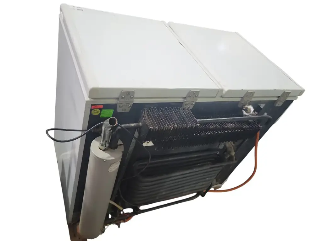 Zero Gas&Electric Chess Freezer - View 2