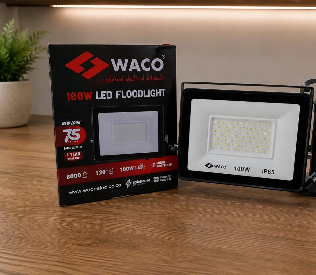 Waco 100W Led Floodlight – Ip65 – With Box - View 2