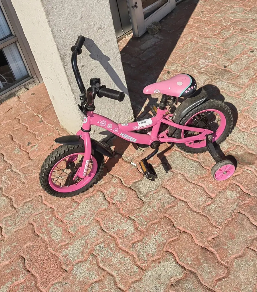Kerb Eva 12" Girls Bike - View 4