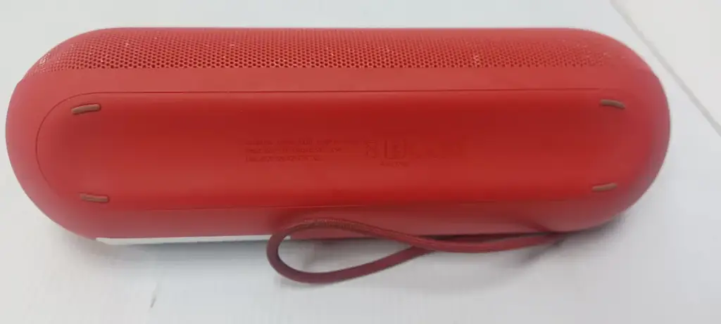 Apple Beats Pill A3211 Portable Speaker – Red (Pre-Owned / Second-Hand) - View 4