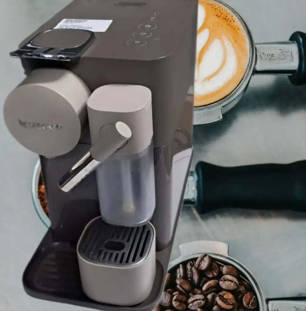 Delonghi Lattissima One Coffee Machine