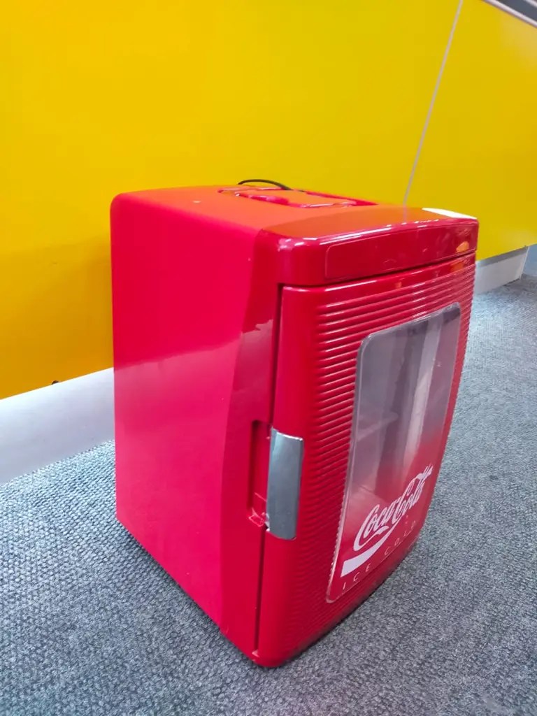 Cocacola 25L Mini Fridge - View 2