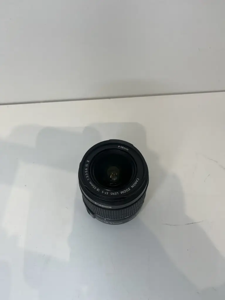 Canon Ef-S 18-55Mm F/3.5-5.6 - View 4