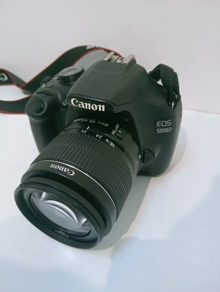 Canon 1200D With 18-55Mm Lens - View 2