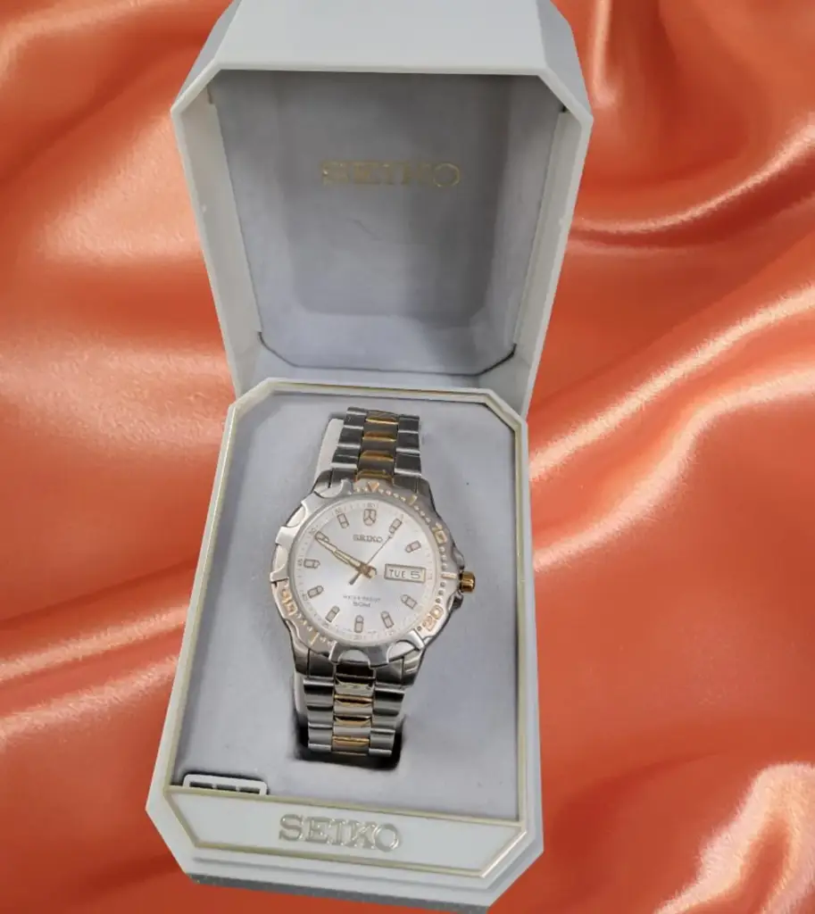 Seiko Mens Wristwatch