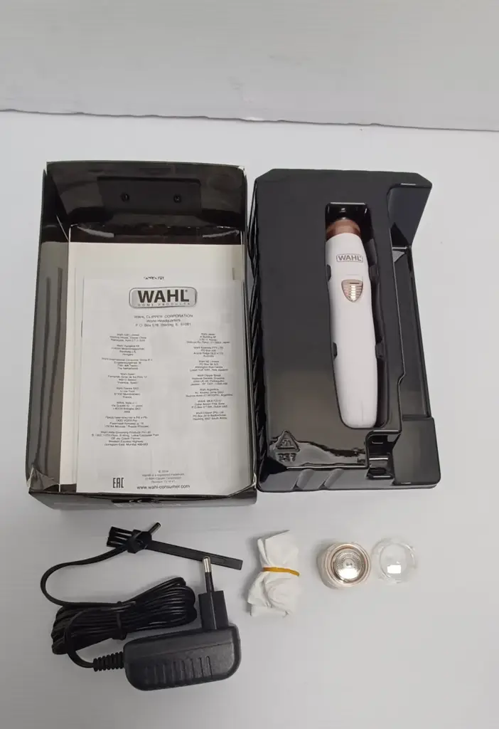 Wahl Clean & Smooth Rechargeable 2-In-1 Ladies Shaver Kit – Wt3024991 - View 4