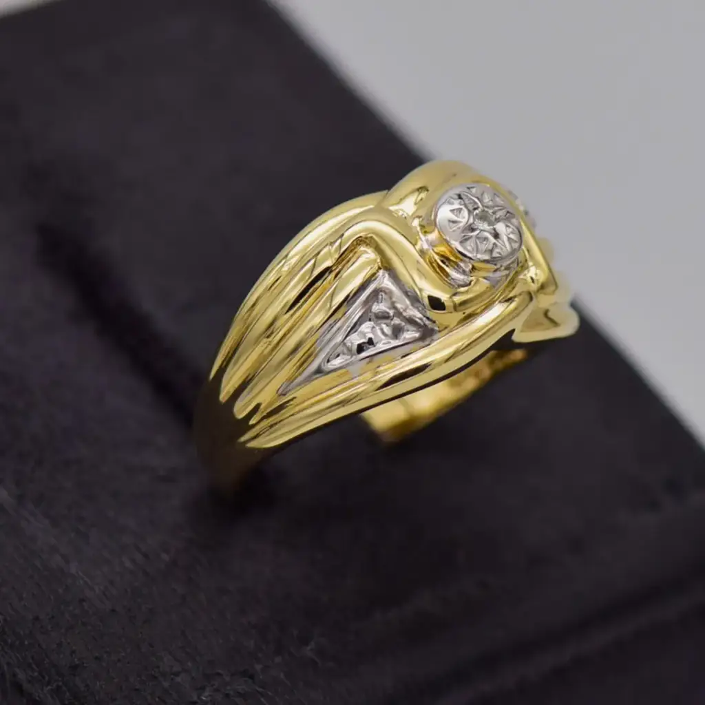 9ct Yellow Gold Dress Ring - View 2