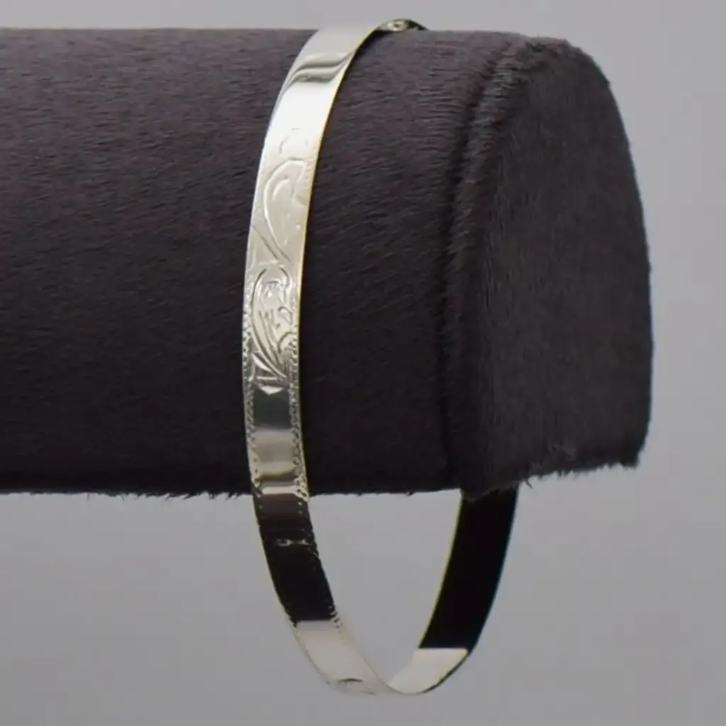 Silver-925 Bangle Patterned