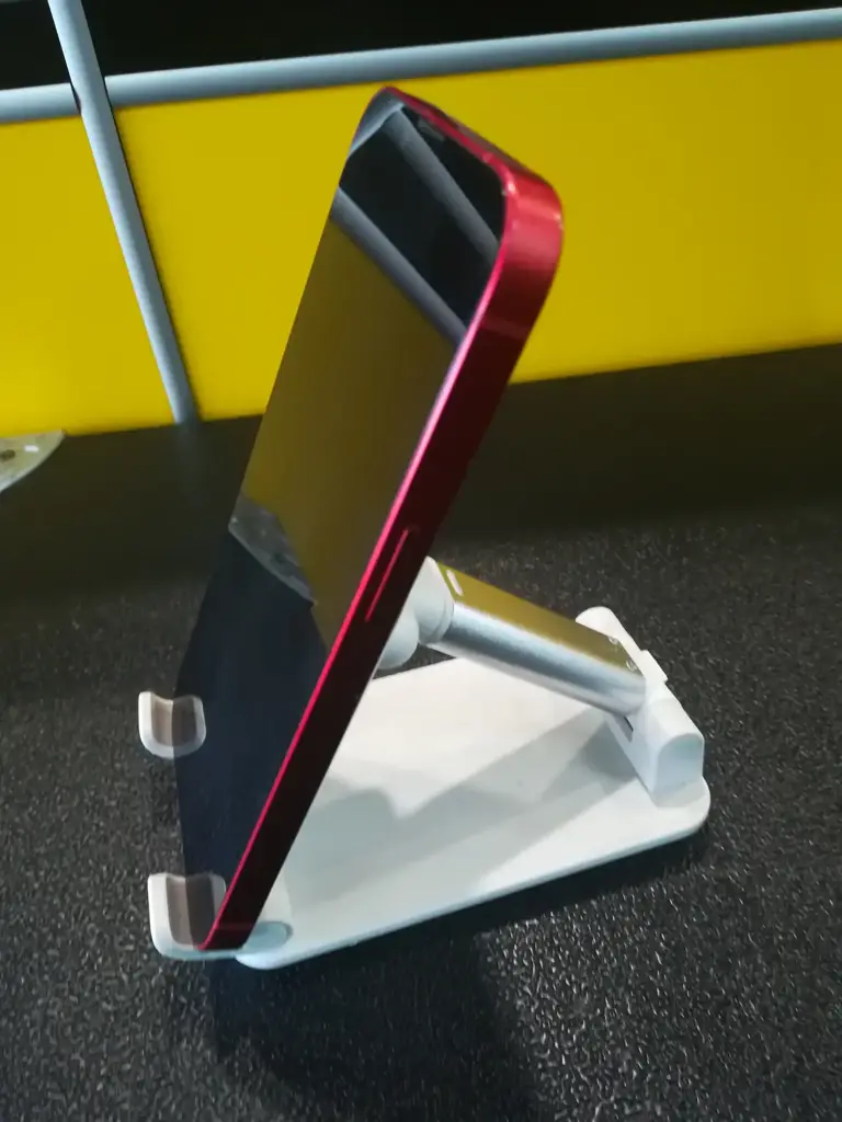 Apple Iphone 13 - View 2