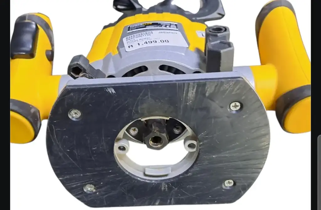 Power Plus 1200 W Plunge Router - View 3