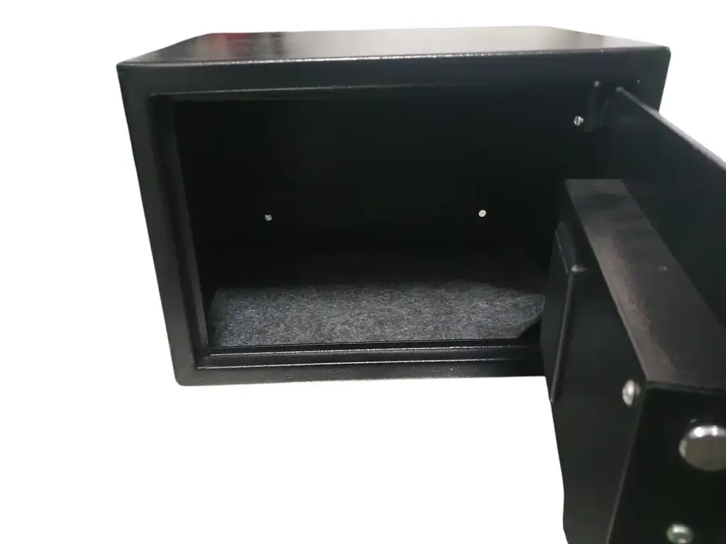 Beyer Safe – Black - View 4