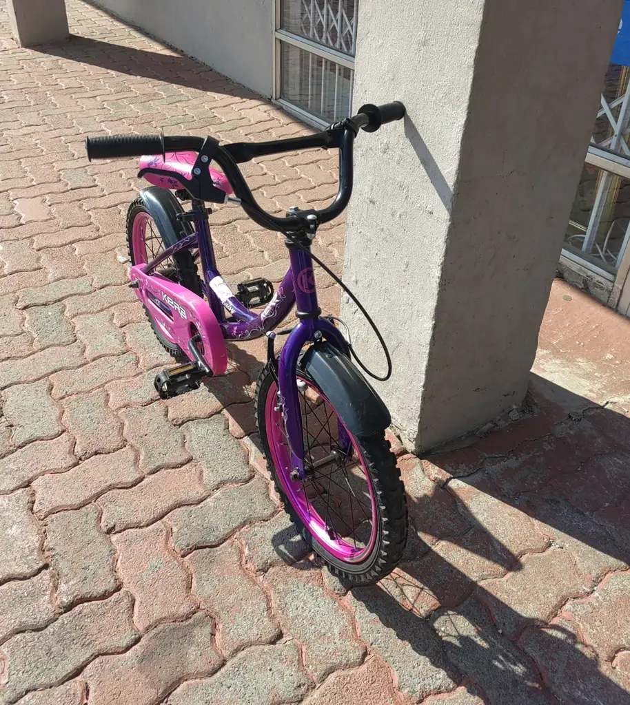Kerb Daisy 16" Girls Bike - View 3