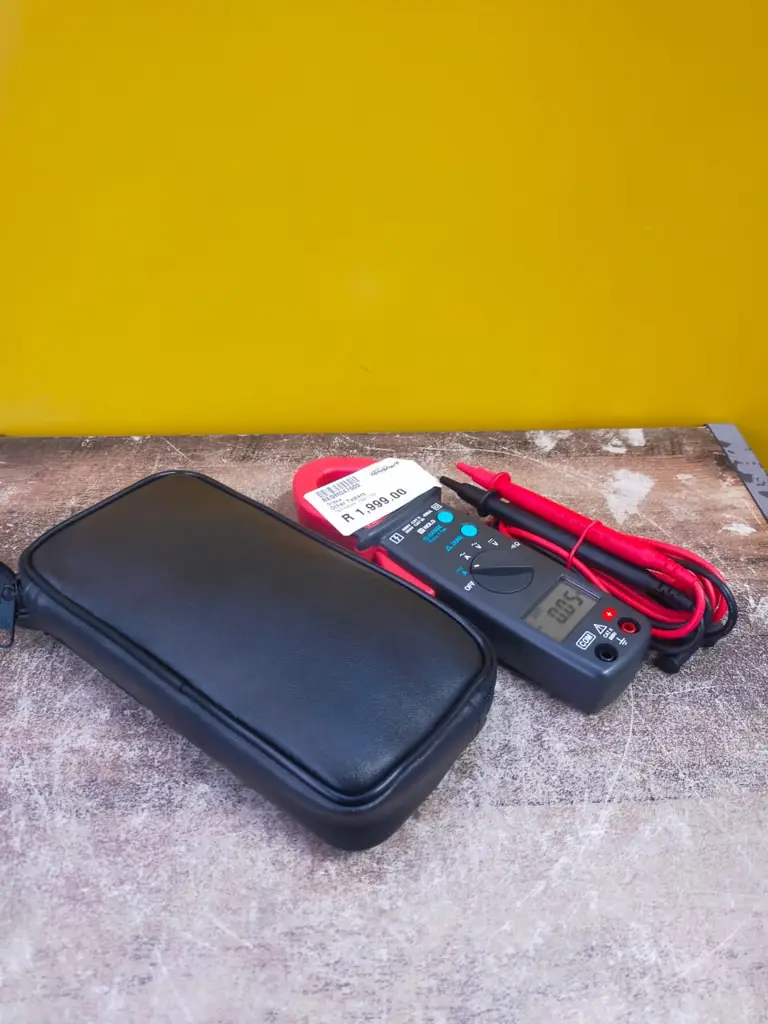 Techgear Tg311cd Clamp Meter - View 4