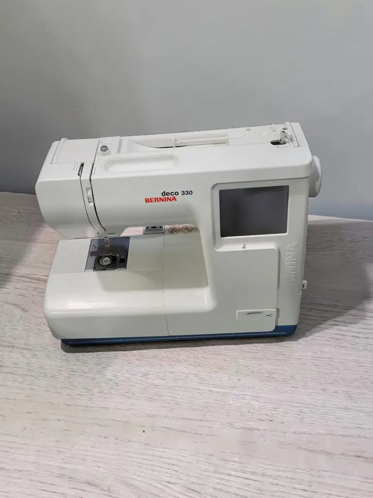 Berninadeco 330 Embroidery