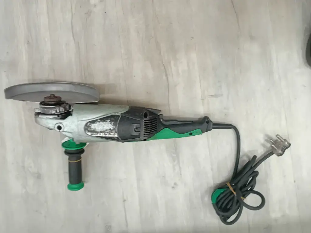 Angle Grinder Hitachi G23mr - View 4