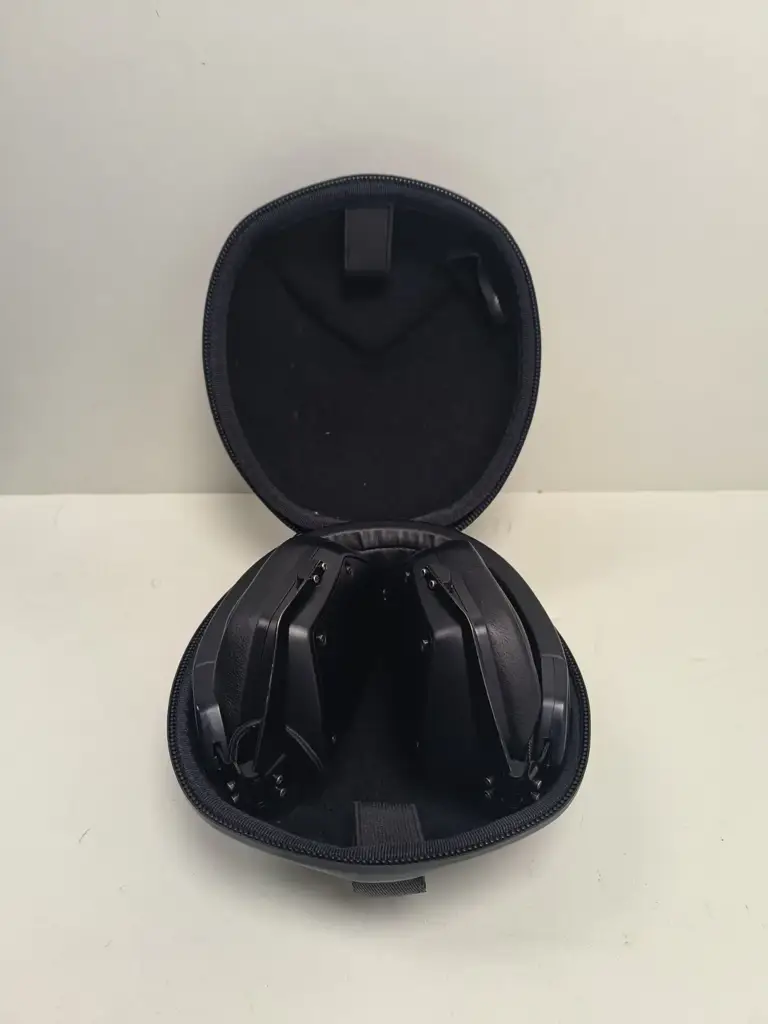 V-Mode Over-Ear Headphones | Noise-Canceling | Wireless | M-200