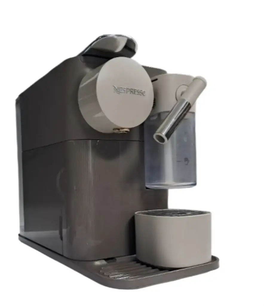 Delonghi Lattissima One Coffee Machine - View 2