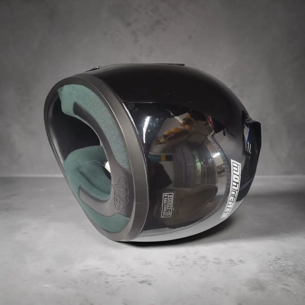 Vega Monteray Small Bike Helmet - View 2