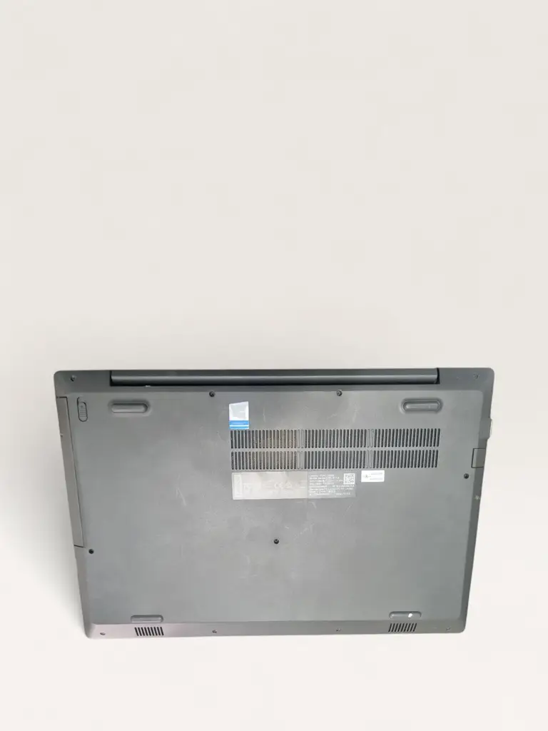 Lenovo V330‑15Ikb Laptop - View 3