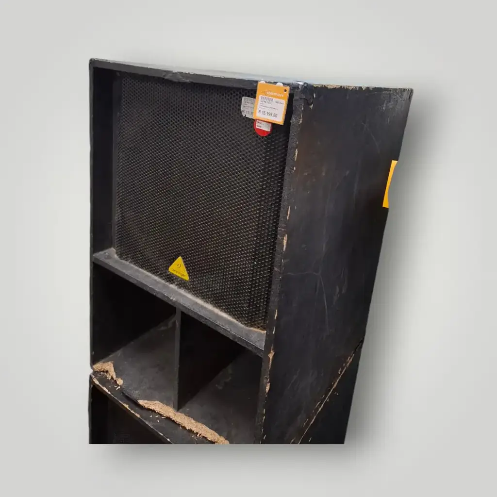 Behringer 18 Inch Subwoofer - View 2