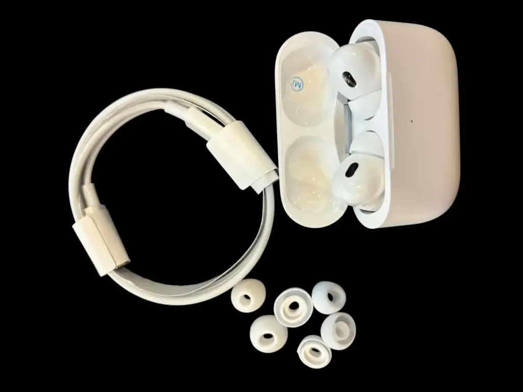 Apple Airpods Pro 3 - View 3