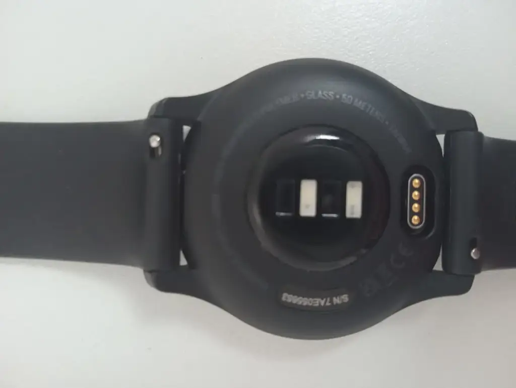 Garmin Vivomove Sport - Black Case - View 2