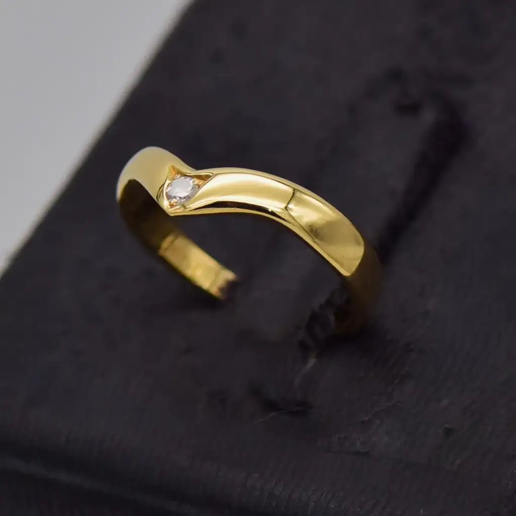 18ct Yellow Gold Dress Ring - View 3