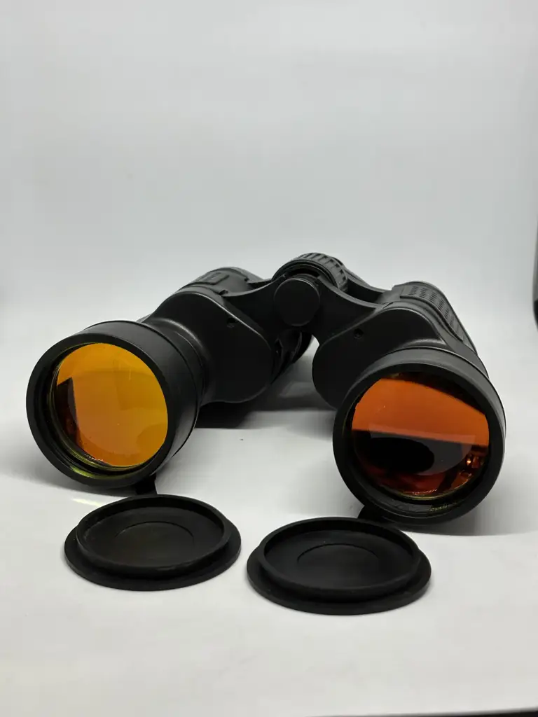 Leitnar 750 Binoculars - View 3